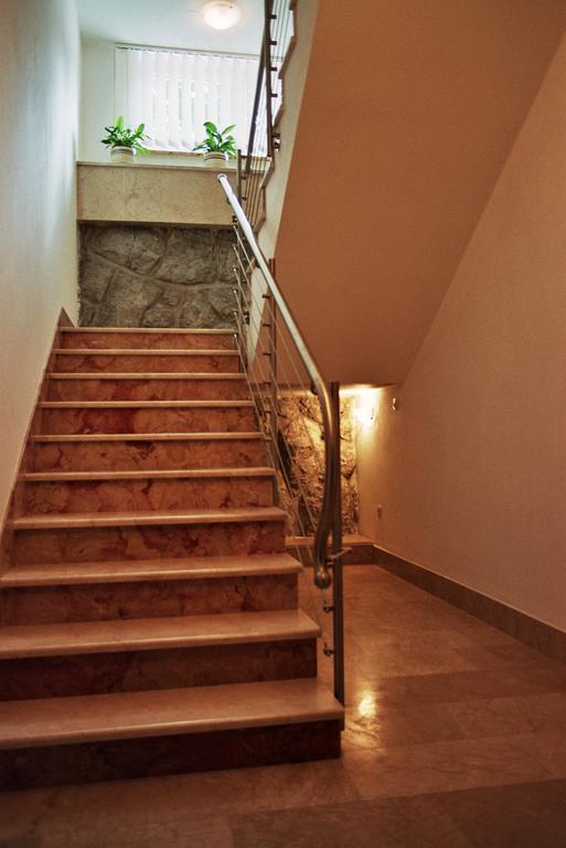 Apartments Petricevic Selce Exterior foto